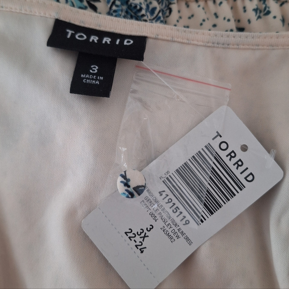 Torrid floral maxi dress - NWT - Picture 9 of 10